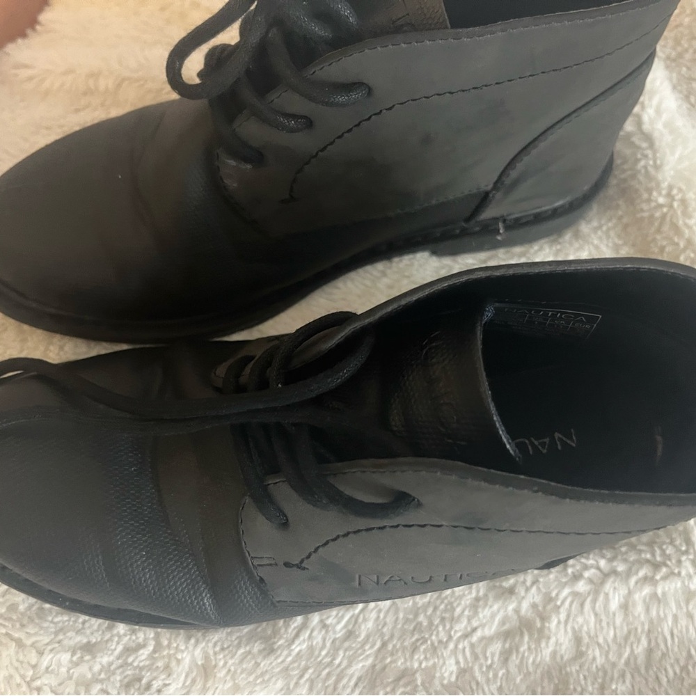 Nautica Men's Gray and Black Chukka Boots